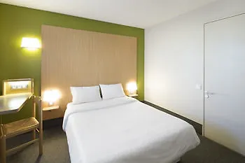 2 Hotel 2*